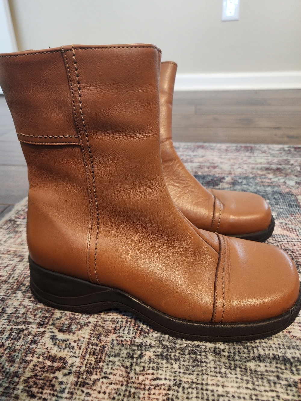 🤎La Canadienne VTG  Waterproof Ankle Boots. Fur EXCELLENT Cond. 6.5 M CANADA